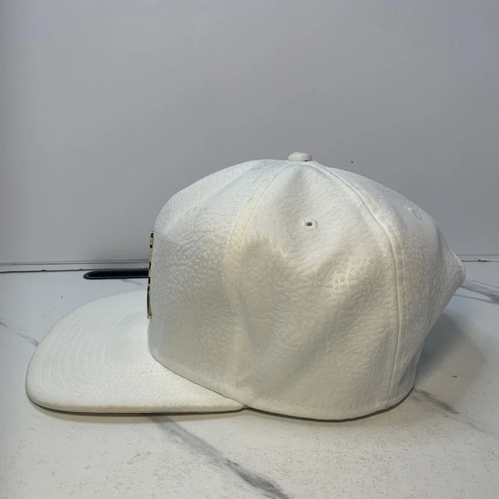 Air Jordan Hat Men White Cement Elephant Metal Logo Jumpman Snap Back Cap
